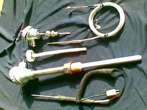 温控仪XMT804上面接测温端子有显示接热电偶